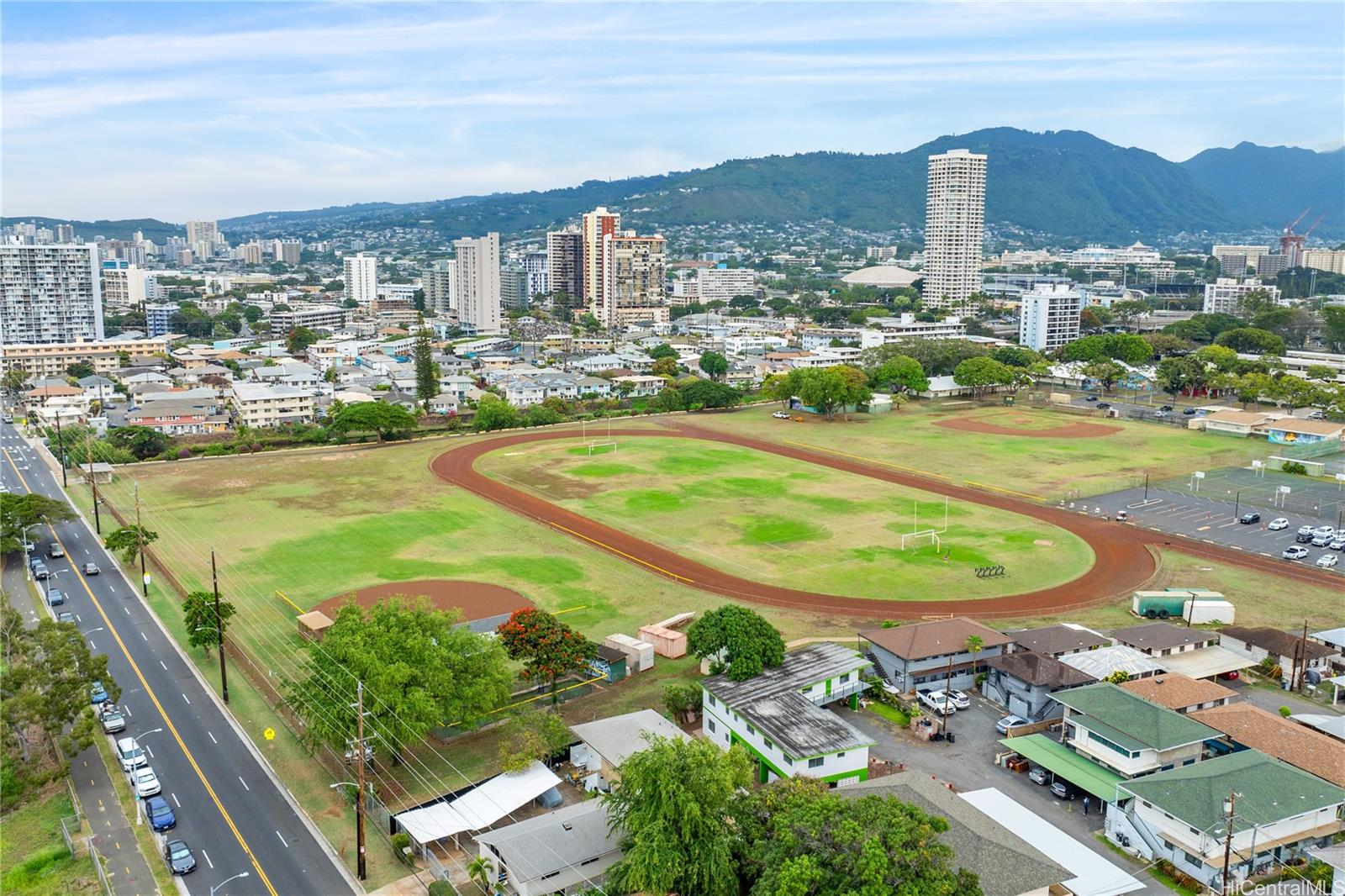 708 Olokele Ave Honolulu - Multi-family - photo 23 of 24