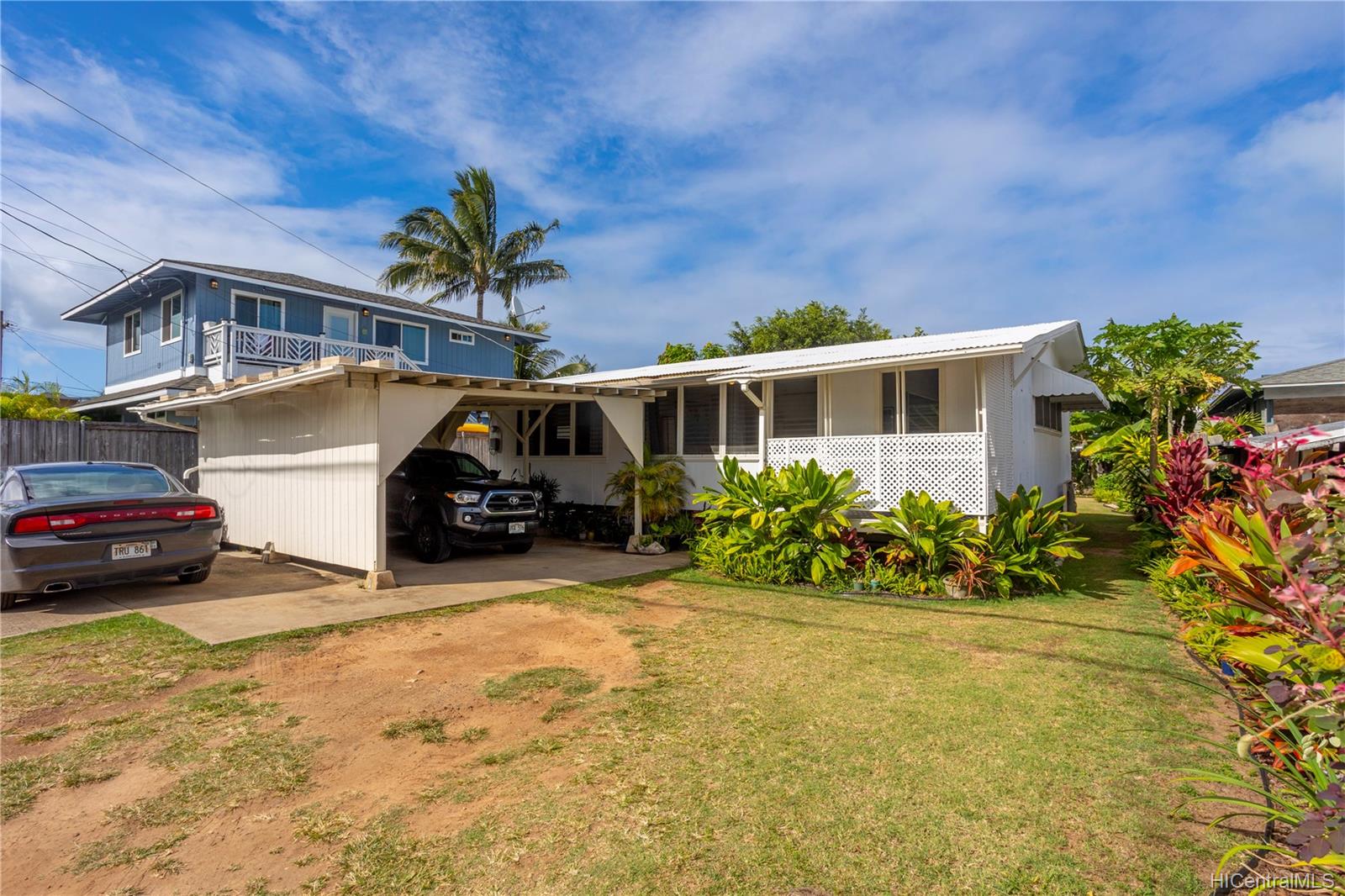 708  Oneawa Street Coconut Grove, Kailua home - photo 2 of 9