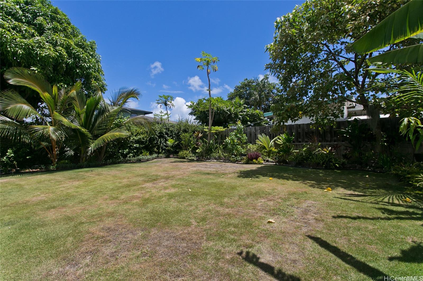 708  Oneawa Street Coconut Grove, Kailua home - photo 23 of 25
