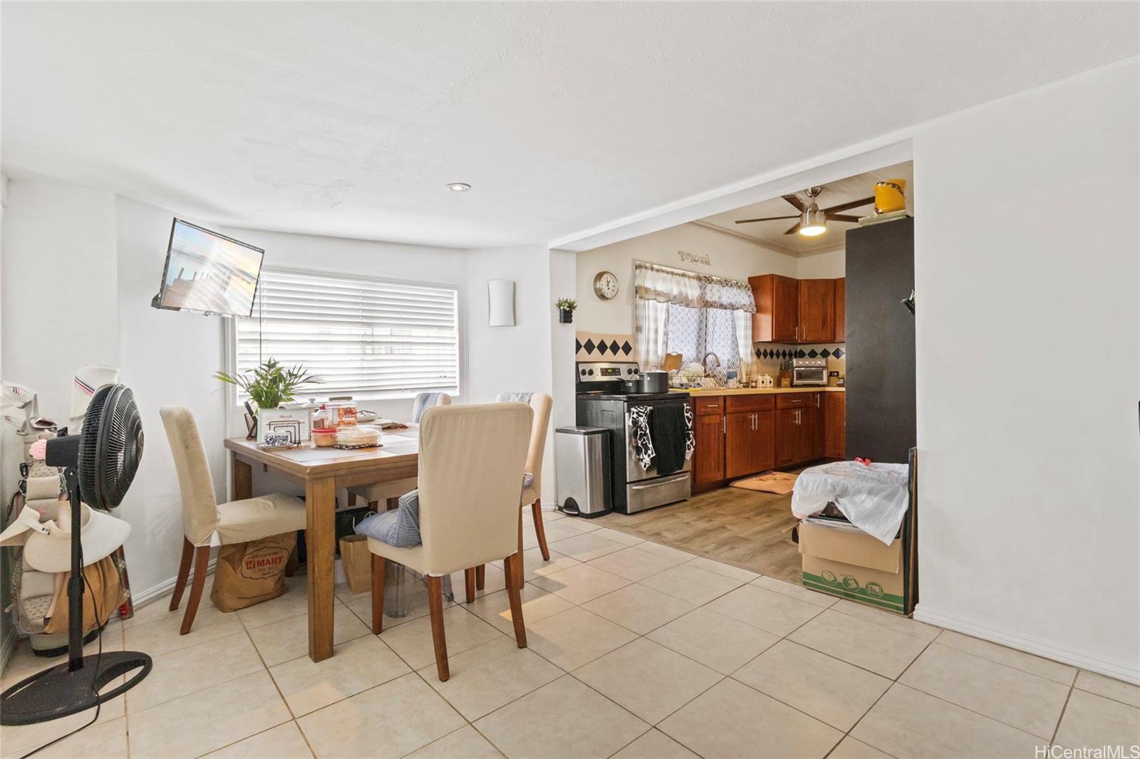 709  Twin View Drive Puunui, Honolulu home - photo 17 of 25