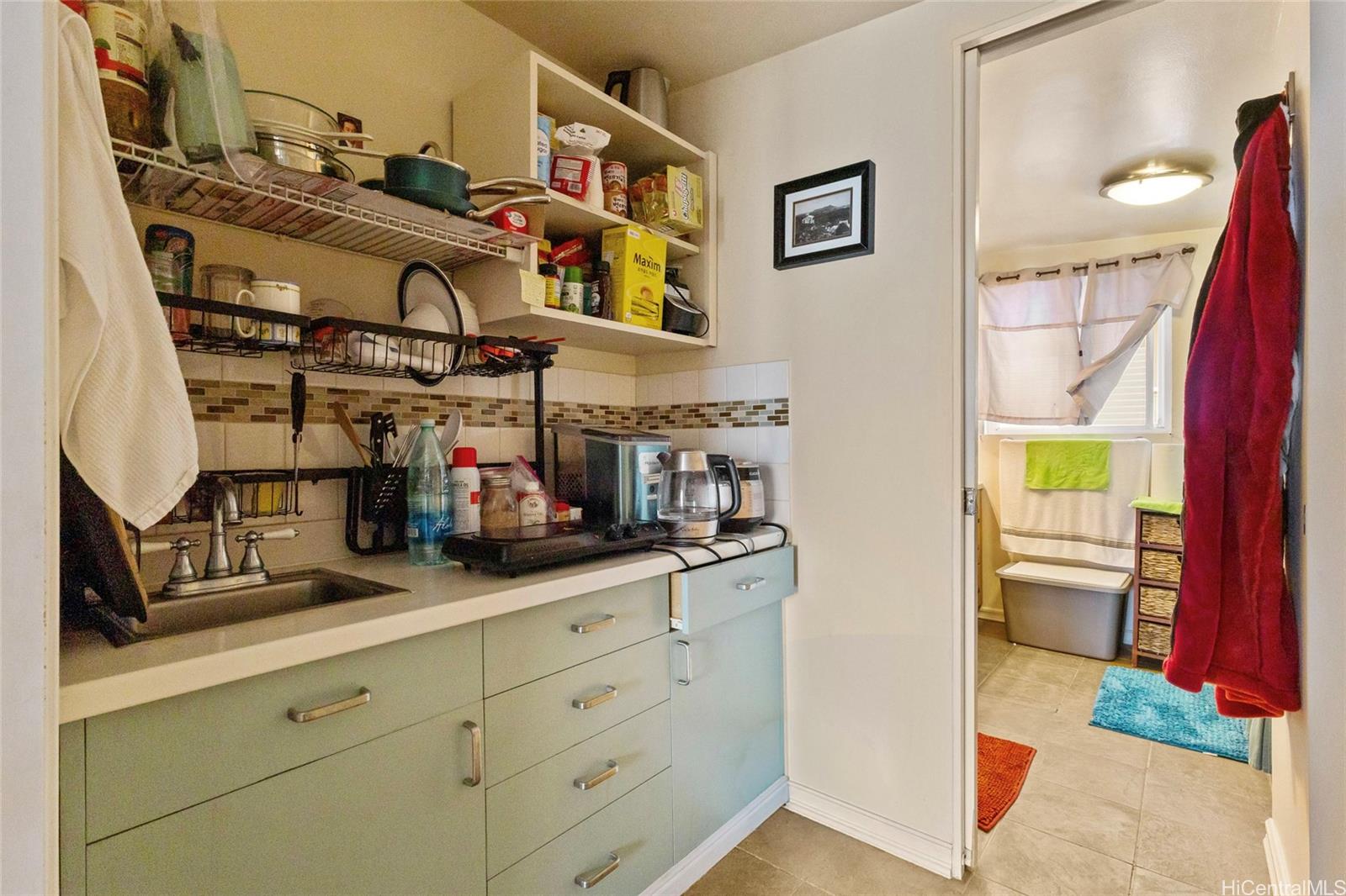 709  Twin View Drive Puunui, Honolulu home - photo 20 of 25