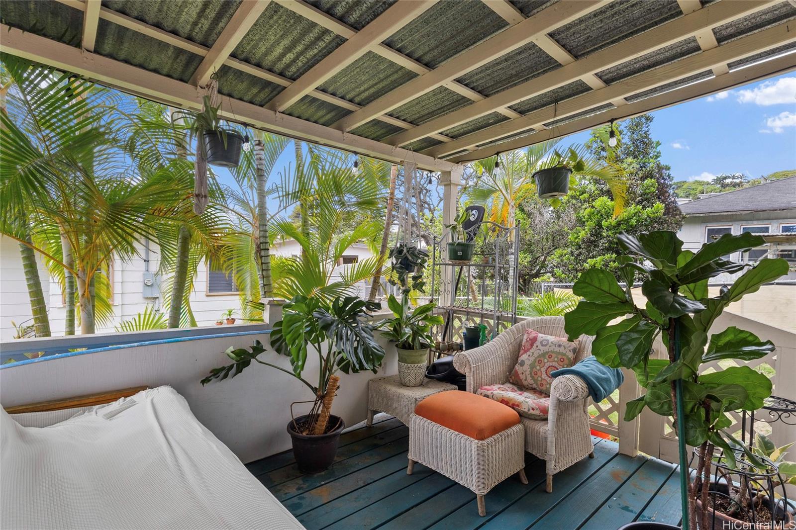 709  Twin View Drive Puunui, Honolulu home - photo 7 of 25