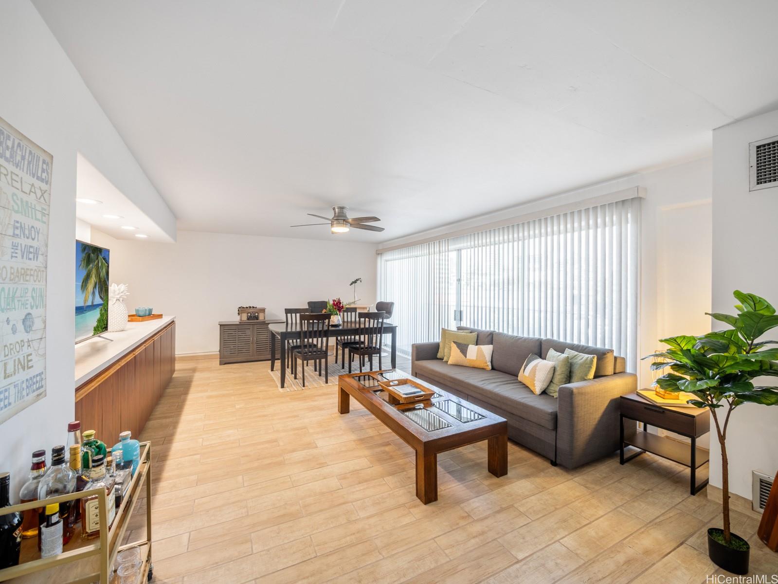 Lunalilo Tower condo # 402, Honolulu, Hawaii - photo 5 of 24