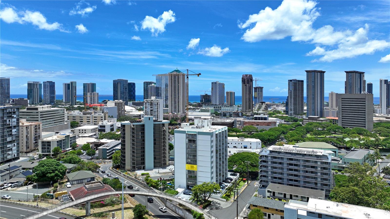 Lunalilo Tower condo # 608, Honolulu, Hawaii - photo 18 of 25