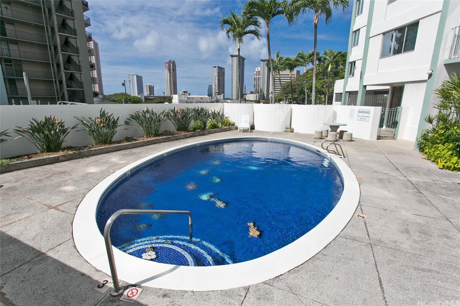 Lunalilo Tower condo # 904, Honolulu, Hawaii - photo 12 of 12