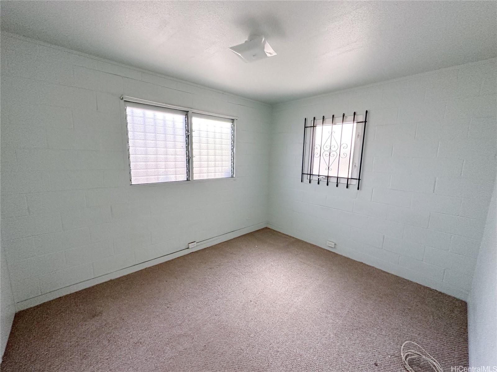 710 Umi Street Honolulu - Multi-family - photo 11 of 13