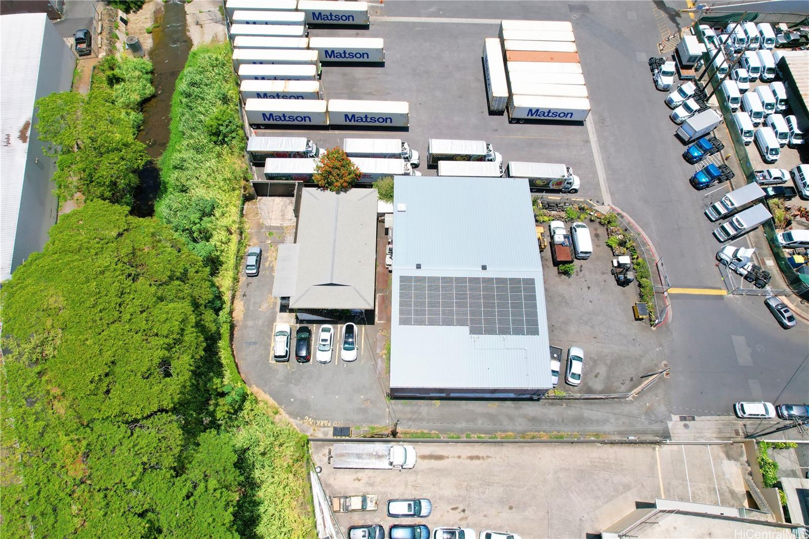 710 Umi Street Honolulu - Multi-family - photo 4 of 13