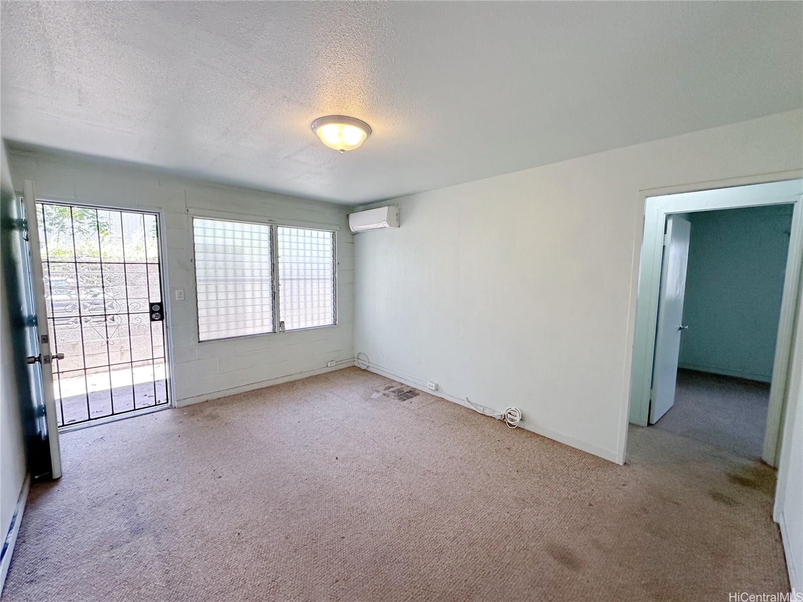 710 Umi Street Honolulu - Multi-family - photo 7 of 13