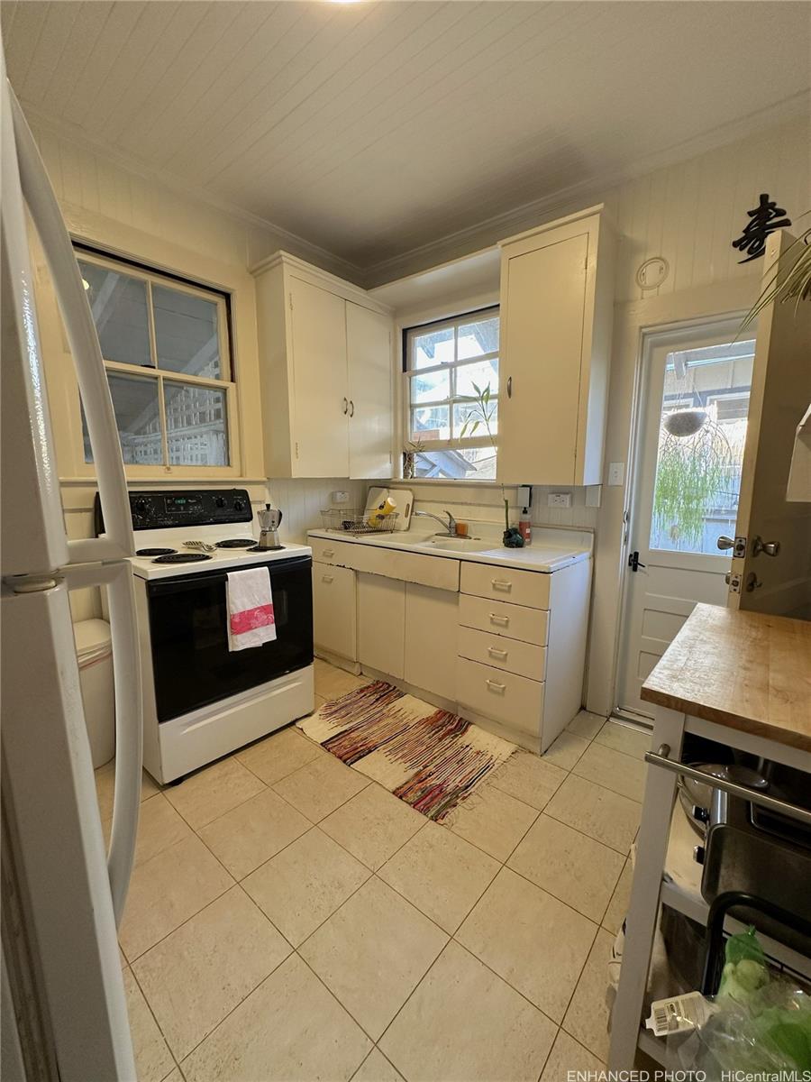 713  Ocean View Drive Kaimuki, Diamond Head home - photo 10 of 24