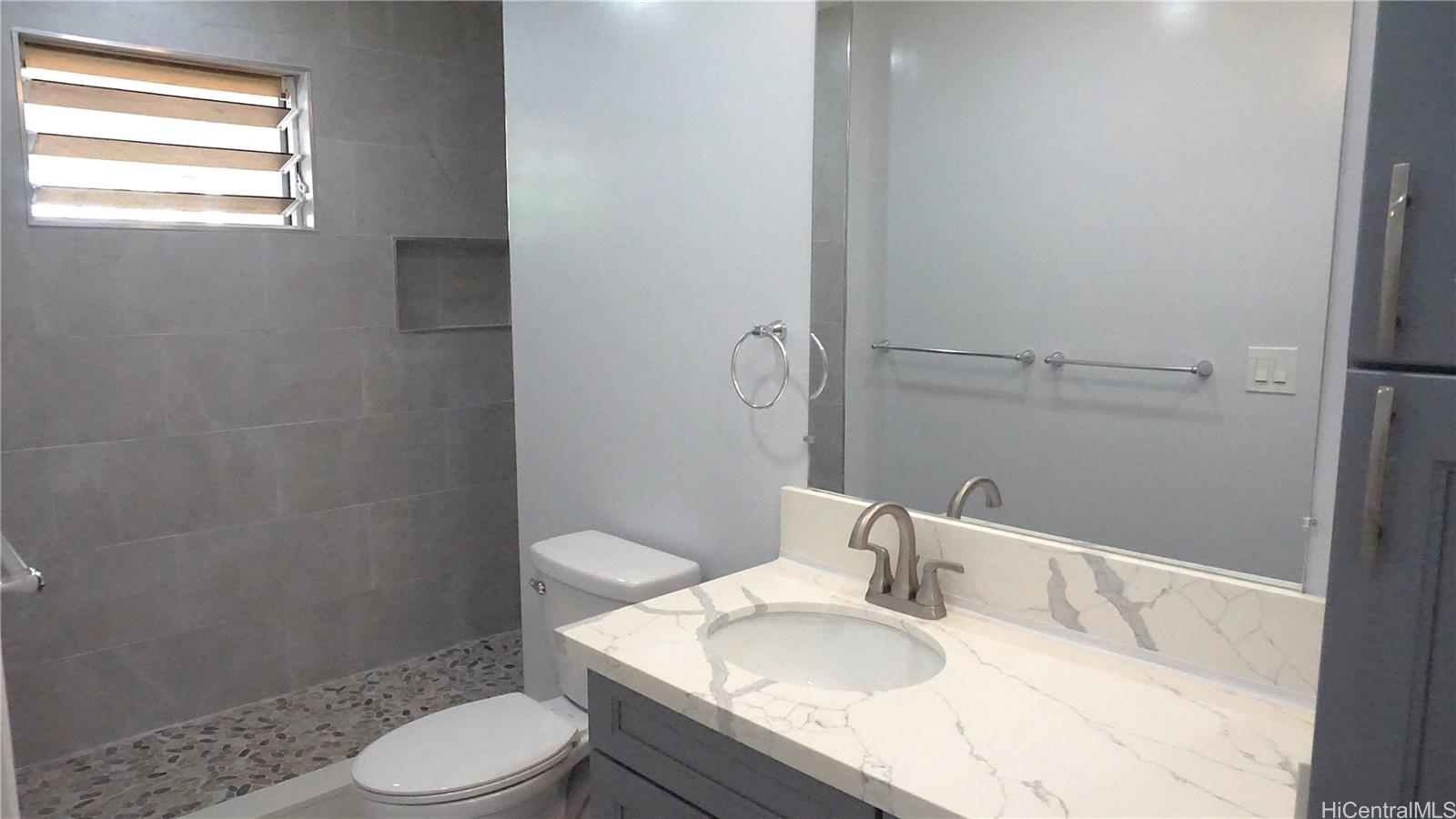 7153 Makahuena Place Honolulu - Rental - photo 2 of 18
