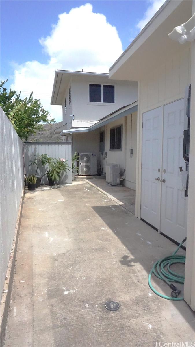 7153 Makahuena Place Honolulu - Rental - photo 15 of 18