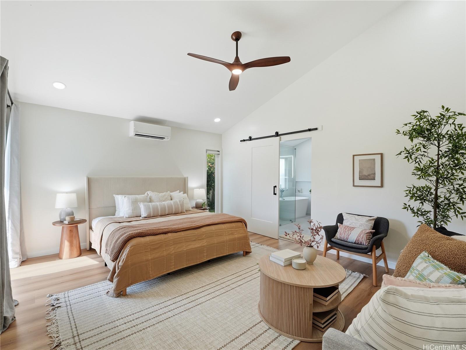 7157  Makaa Street Anchorage, Hawaii Kai home - photo 14 of 25