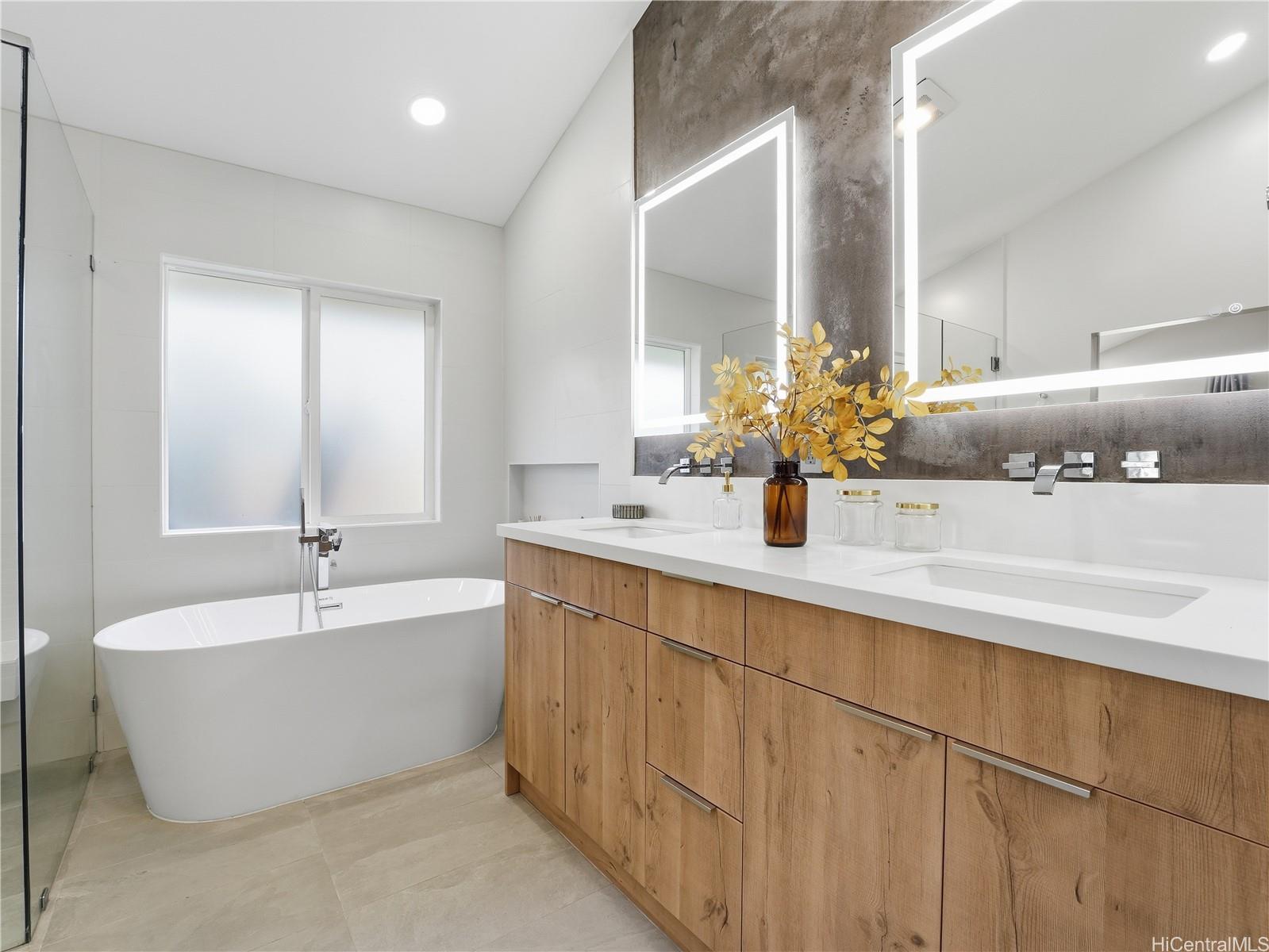 7157  Makaa Street Anchorage, Hawaii Kai home - photo 17 of 25