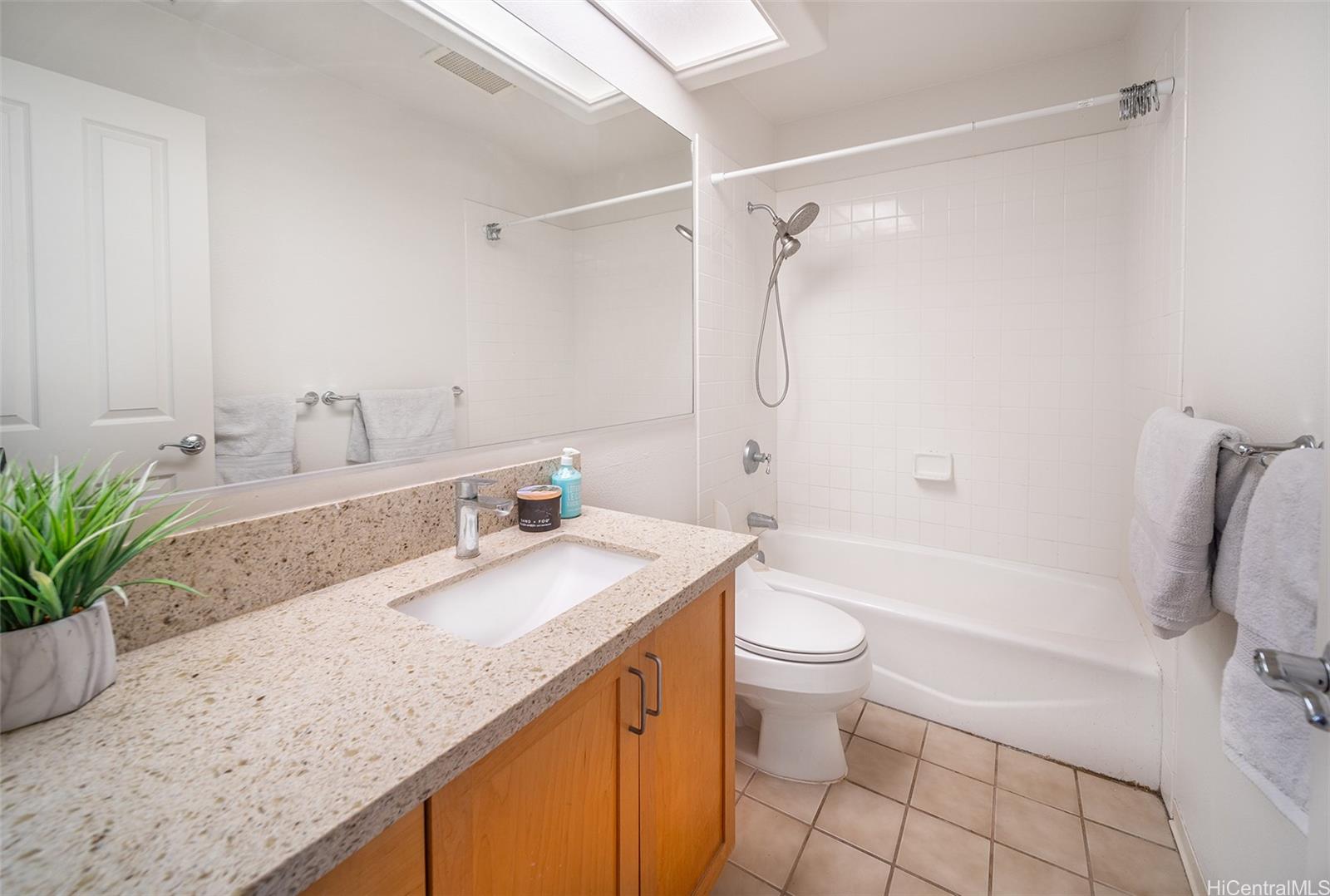 7160 Hawaii Kai Drive townhouse # 216, Honolulu, Hawaii - photo 13 of 23