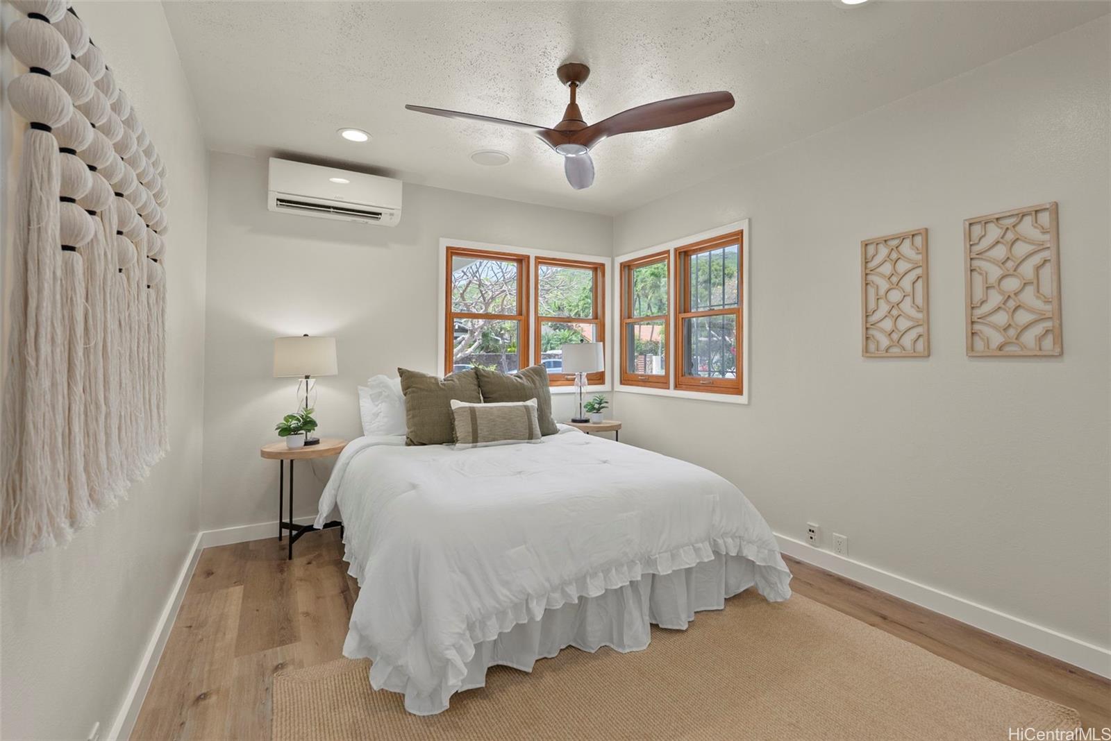 7172  Naakea Street Mariners Cove, Hawaii Kai home - photo 12 of 25