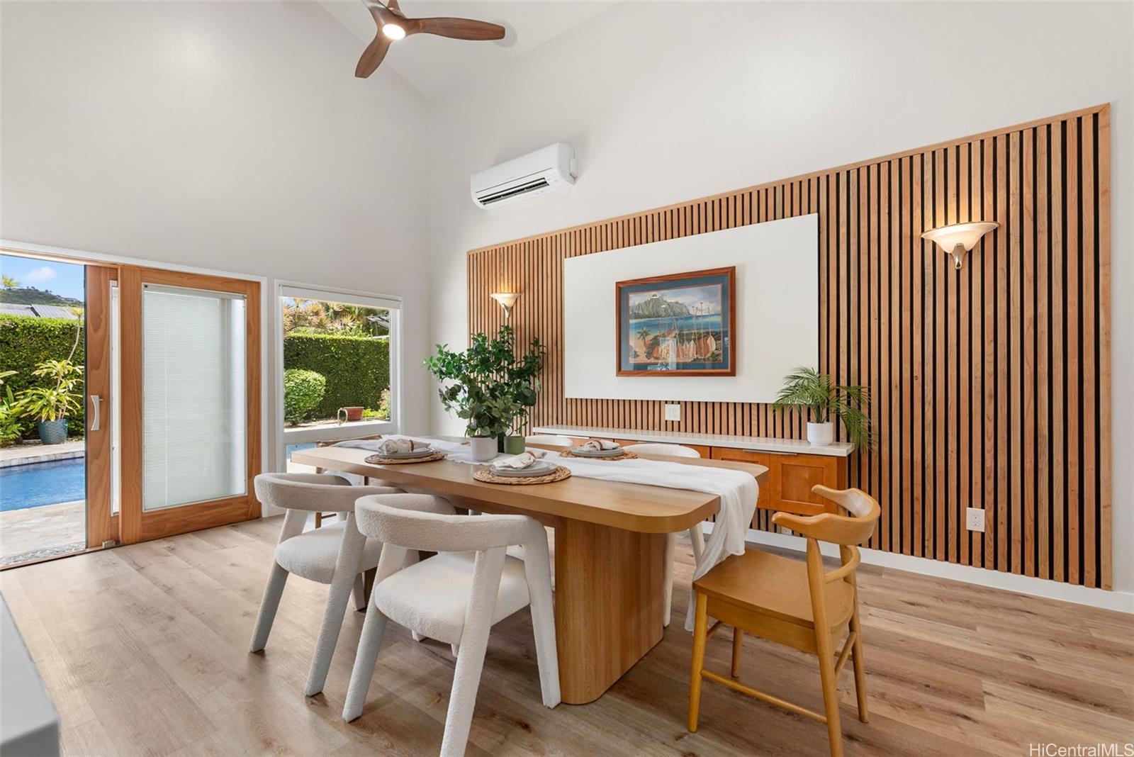 7172  Naakea Street Mariners Cove, Hawaii Kai home - photo 3 of 25