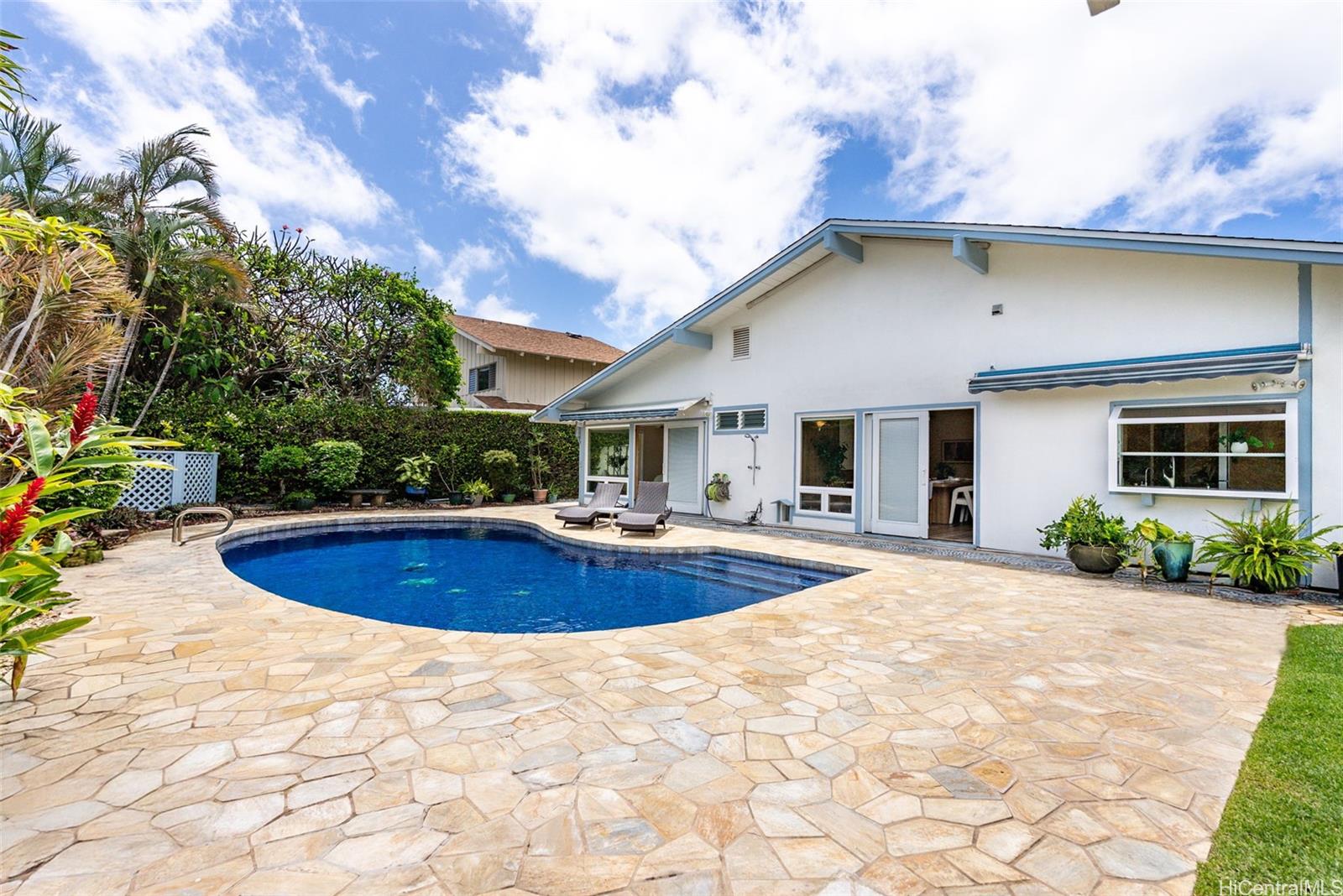 7172  Naakea Street Mariners Cove, Hawaii Kai home - photo 22 of 25