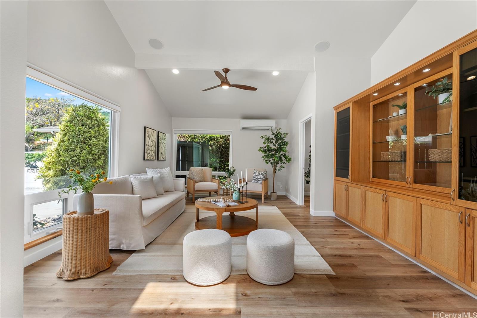 7172  Naakea Street Mariners Cove, Hawaii Kai home - photo 8 of 25