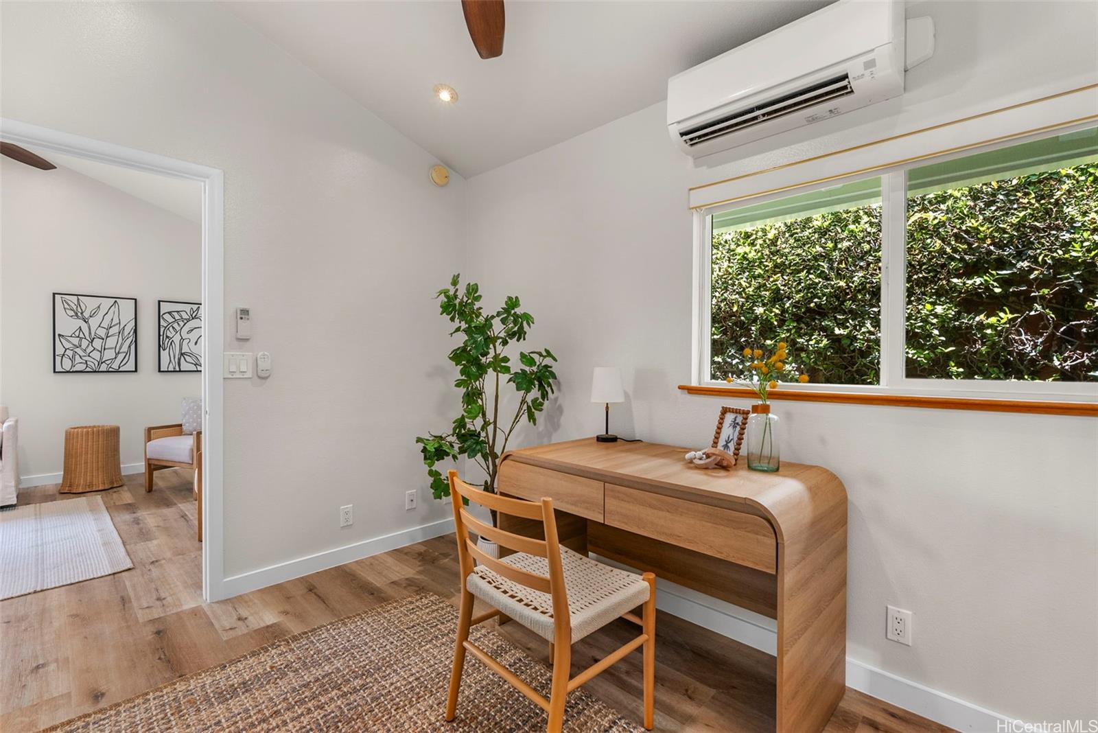 7172  Naakea Street Mariners Cove, Hawaii Kai home - photo 10 of 25