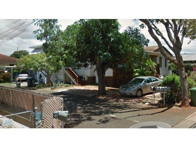 718 10th Ave Honolulu - Multi-family - photo 3 of 8