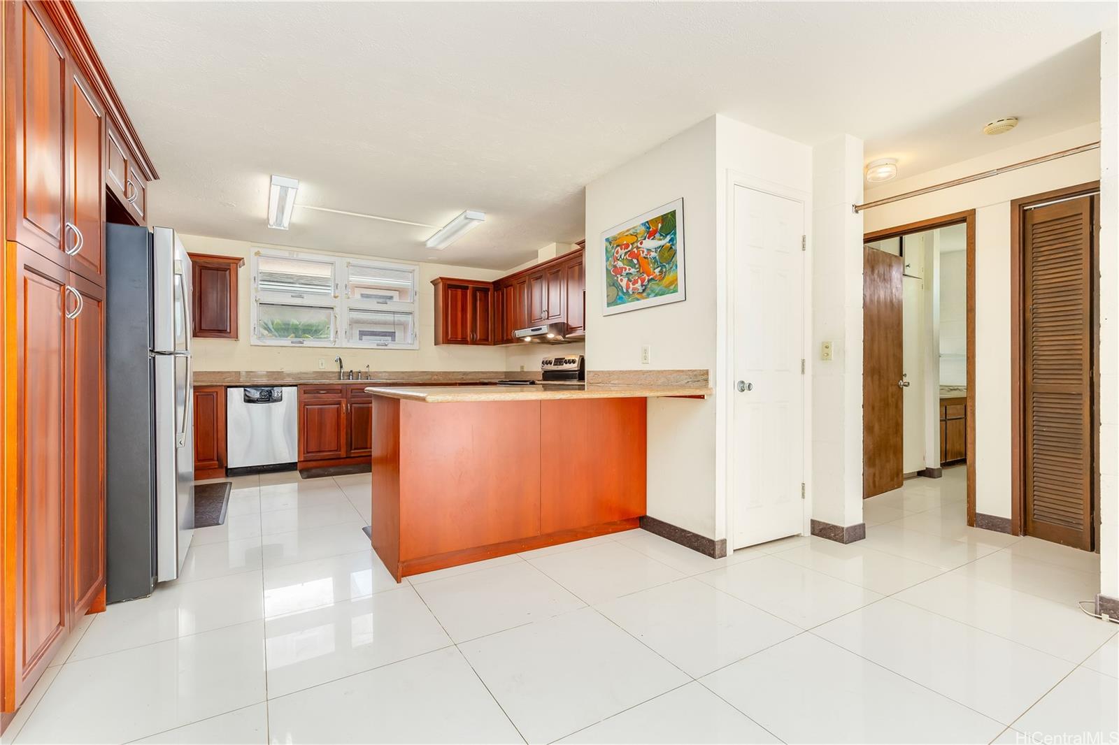 718 Kaaloa Street Honolulu - Multi-family - photo 8 of 23