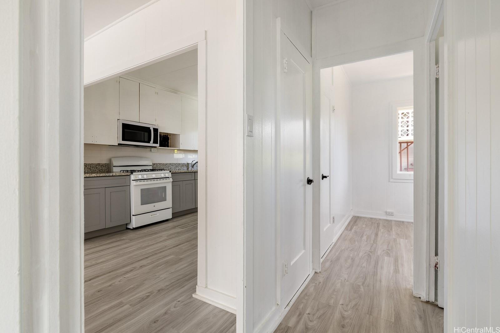 718 Kamuela Ave Honolulu - Multi-family - photo 14 of 25