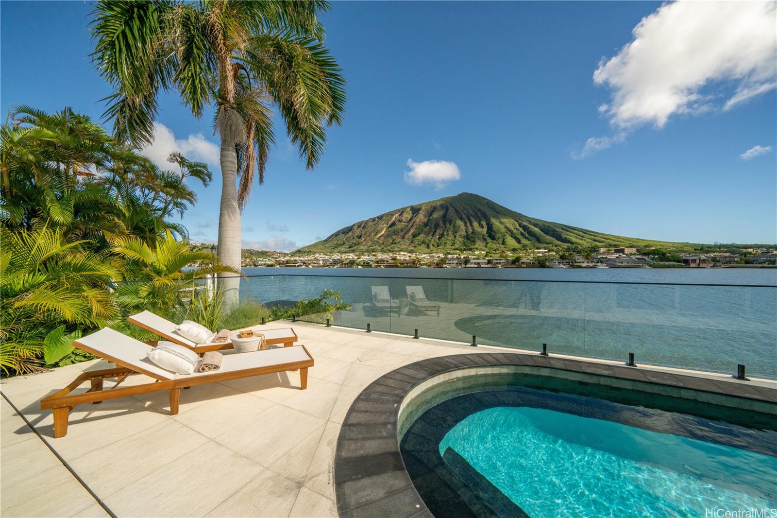 7189 Makaa Street , Honolulu, Hi 96825 Anchorage