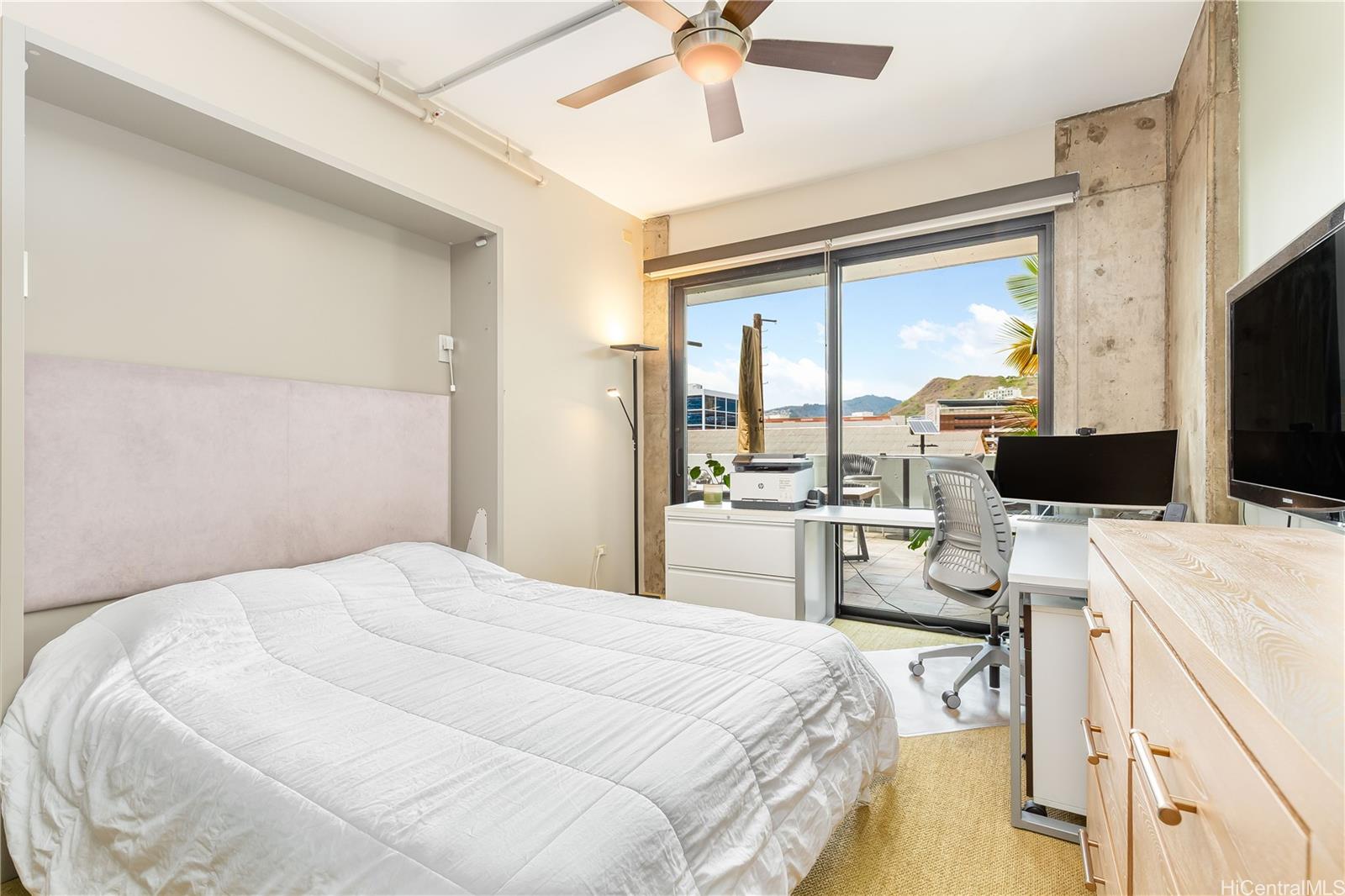 The Vanguard Lofts condo # 303, Honolulu, Hawaii - photo 12 of 25