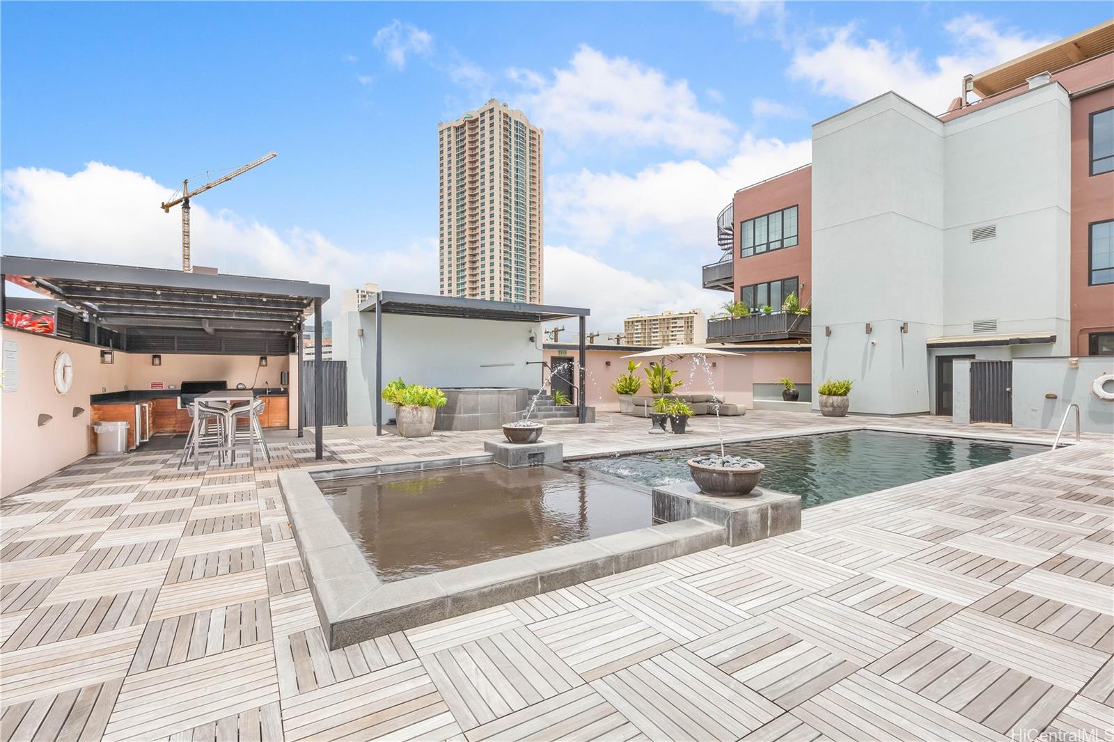 The Vanguard Lofts condo # 303, Honolulu, Hawaii - photo 19 of 25