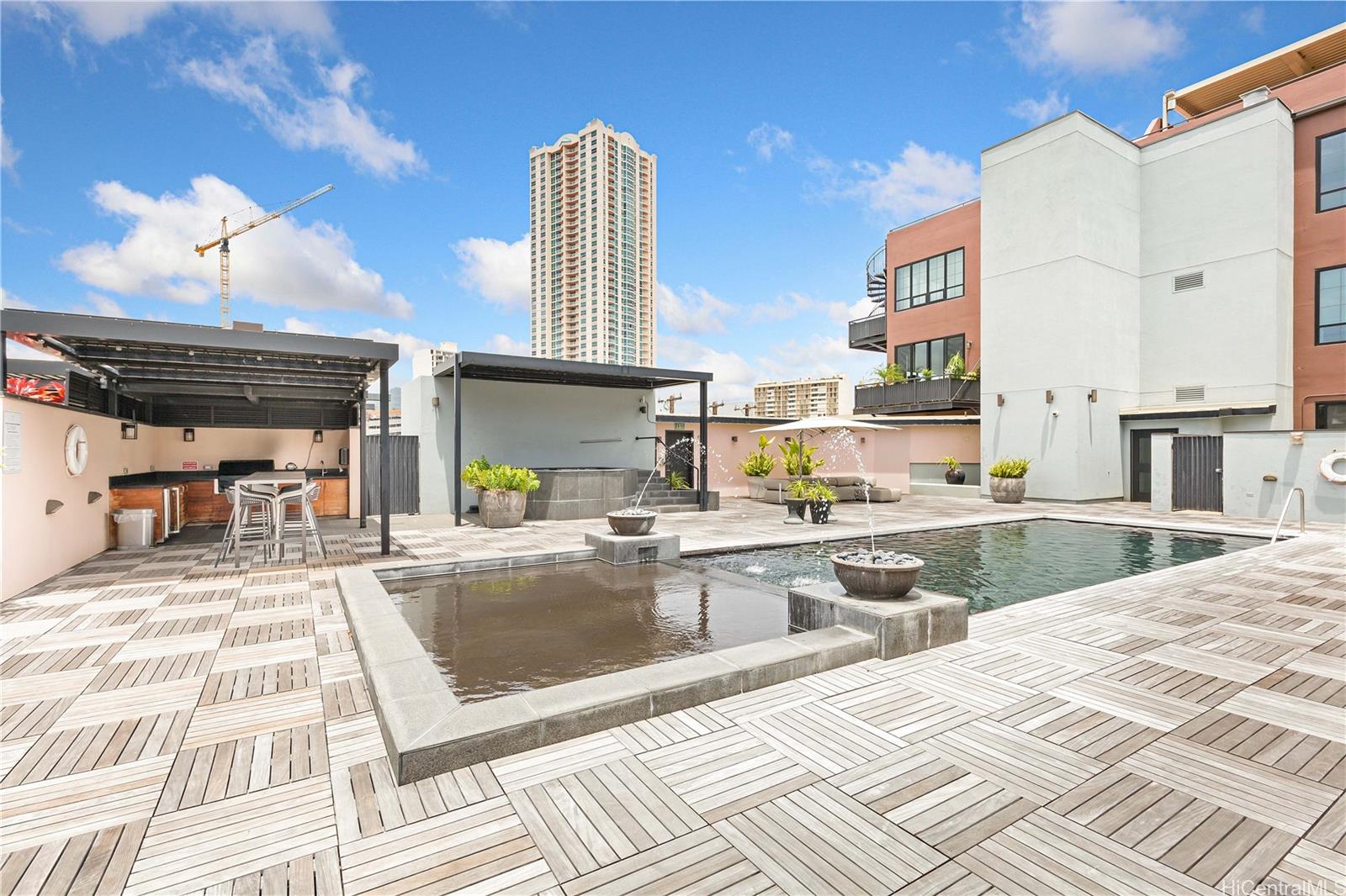 The Vanguard Lofts condo # 303, Honolulu, Hawaii - photo 20 of 25
