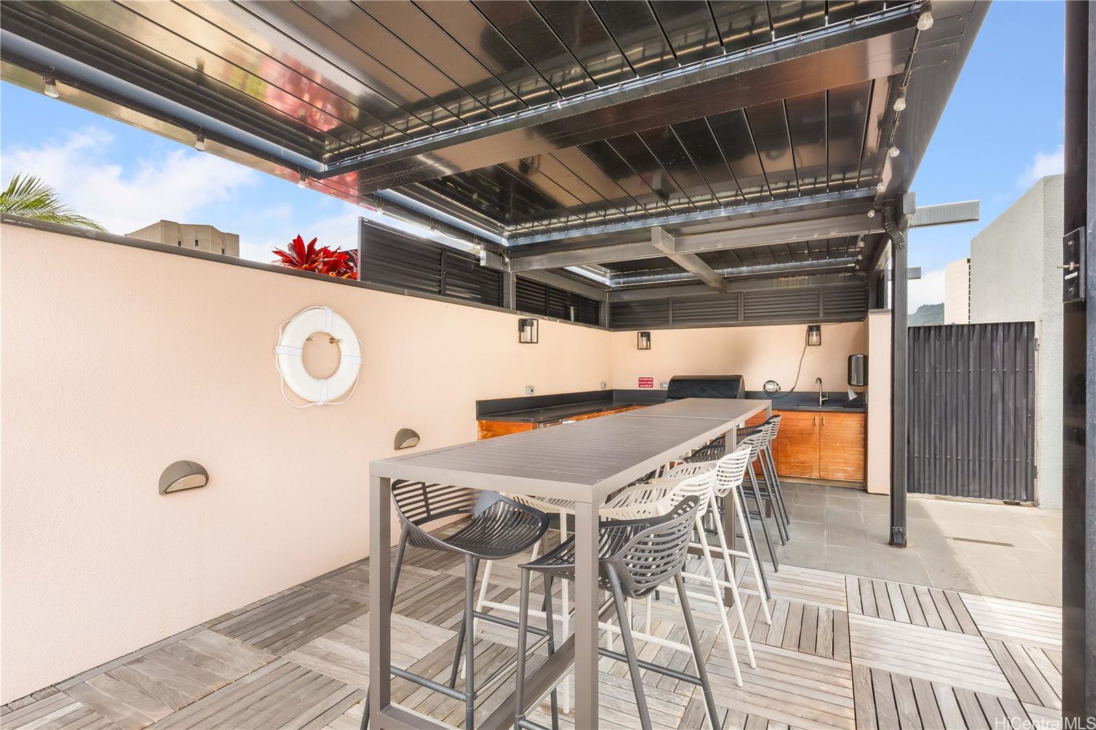 The Vanguard Lofts condo # 303, Honolulu, Hawaii - photo 22 of 25