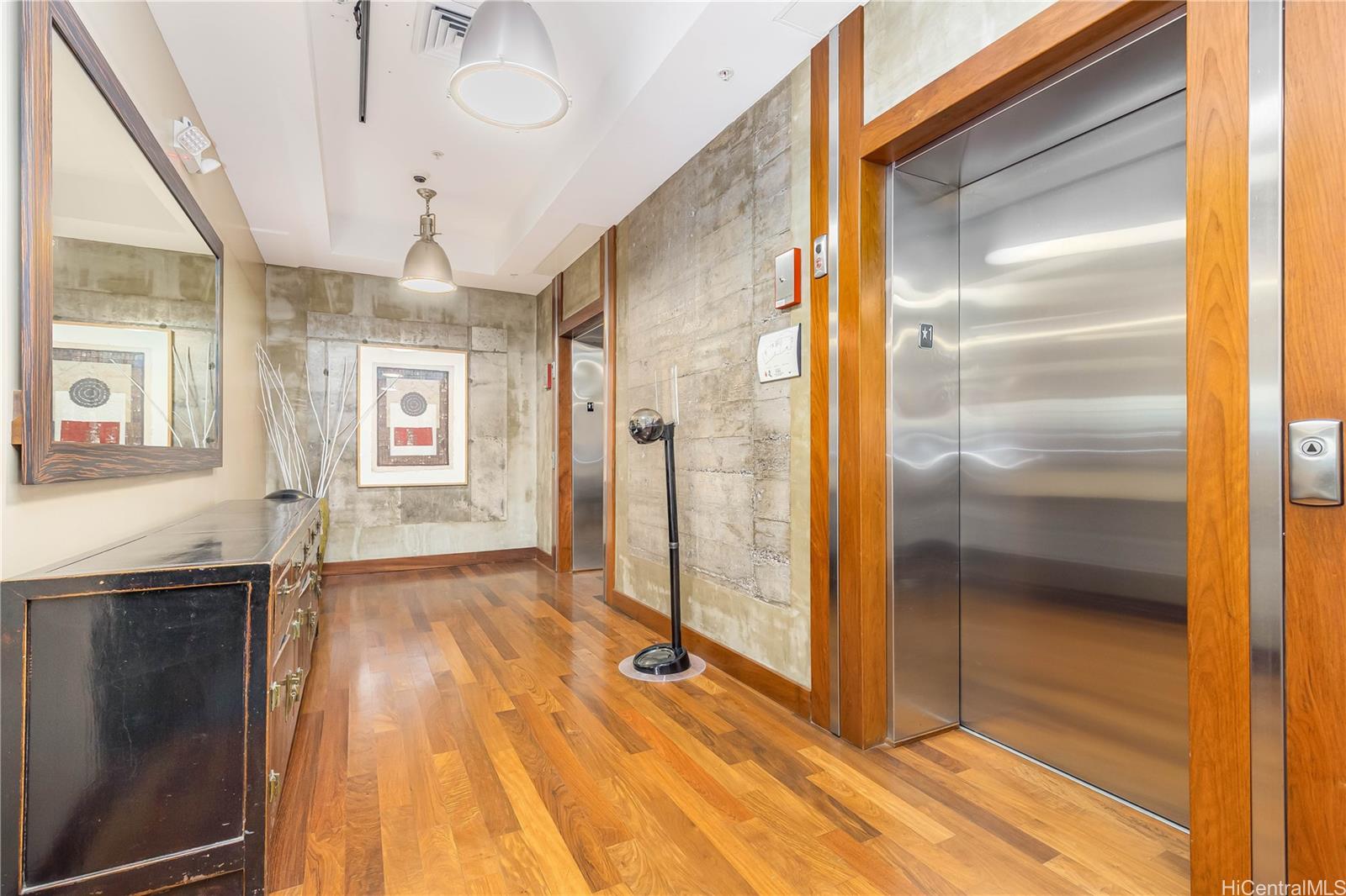 The Vanguard Lofts condo # 303, Honolulu, Hawaii - photo 23 of 25