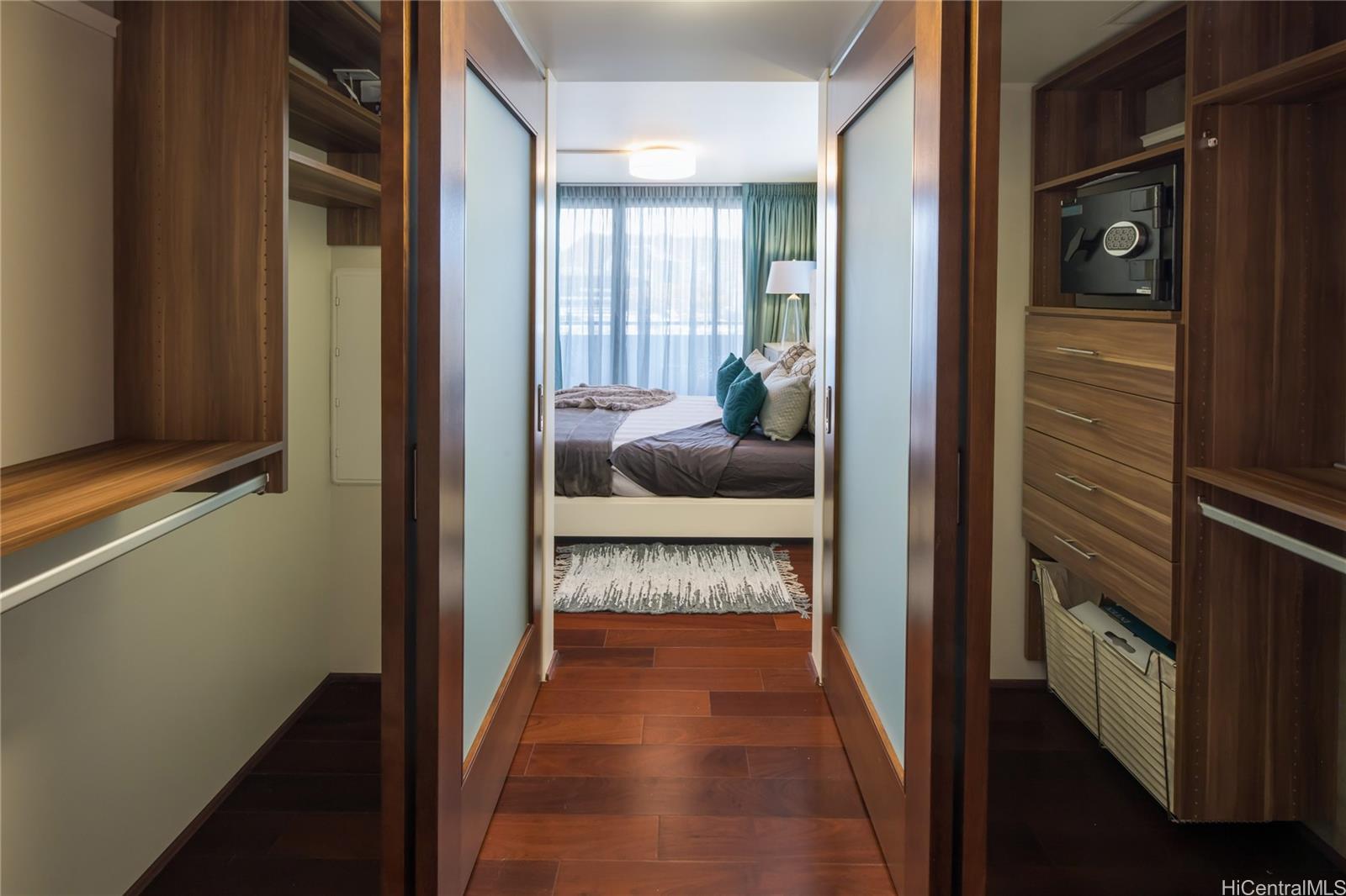 720 Kapiolani Blvd Honolulu - Rental - photo 18 of 25