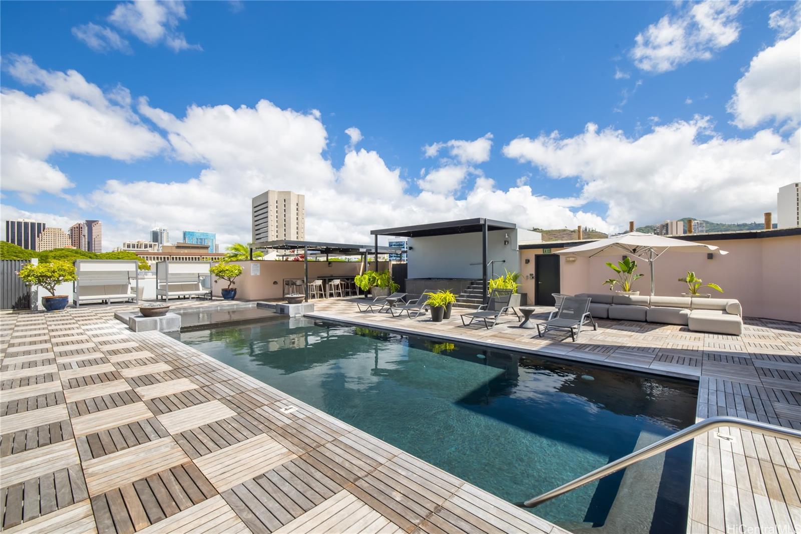 720 Kapiolani Blvd Honolulu - Rental - photo 21 of 25