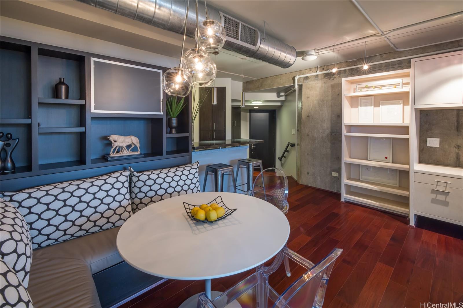 720 Kapiolani Blvd Honolulu - Rental - photo 9 of 25