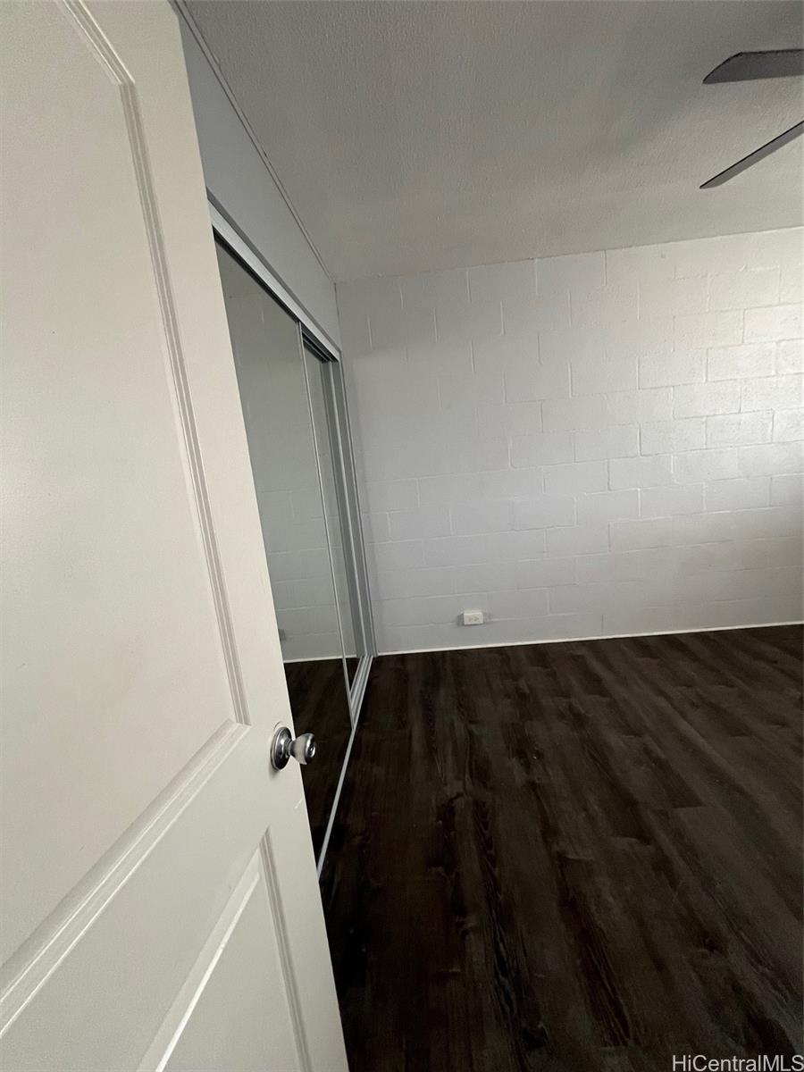 720 Waiakamilo Rd Honolulu - Rental - photo 4 of 9