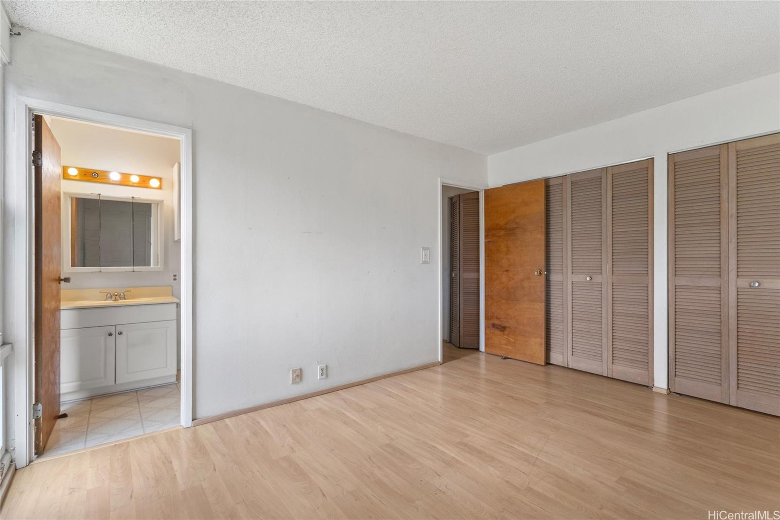 7203  Kipu Place Mariners Valley, Hawaii Kai home - photo 19 of 25