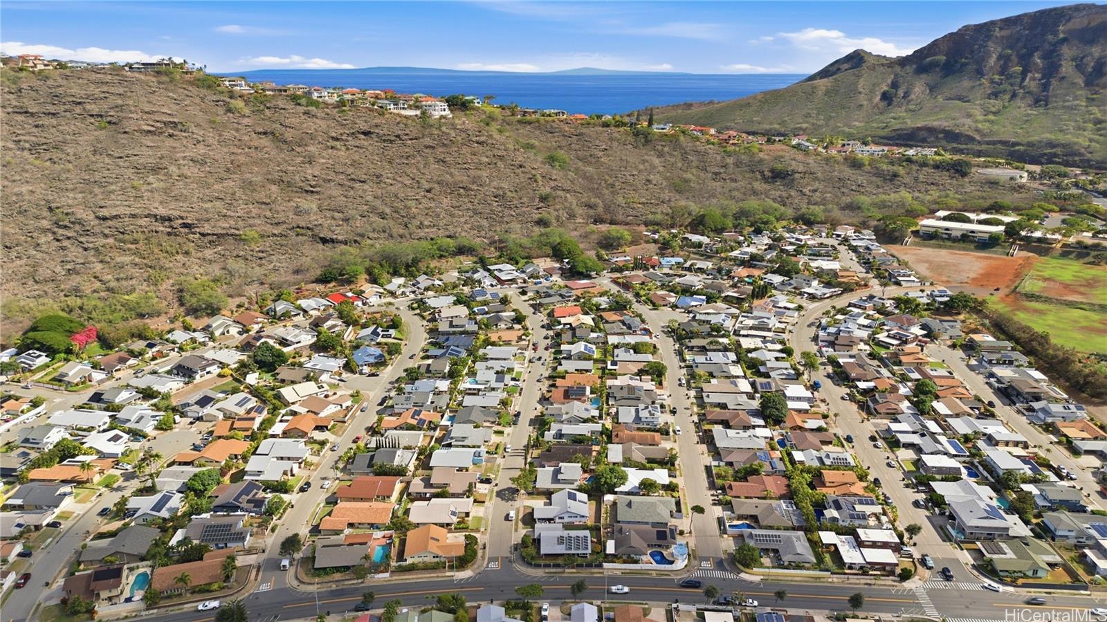 7203  Opaekaa Street Mariners Valley, Hawaii Kai home - photo 24 of 25