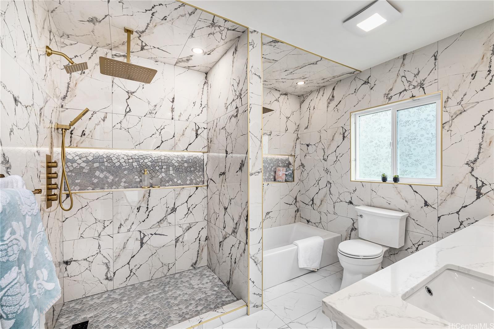 7211  Aipo Place Koko Head Terrace, Hawaii Kai home - photo 19 of 25