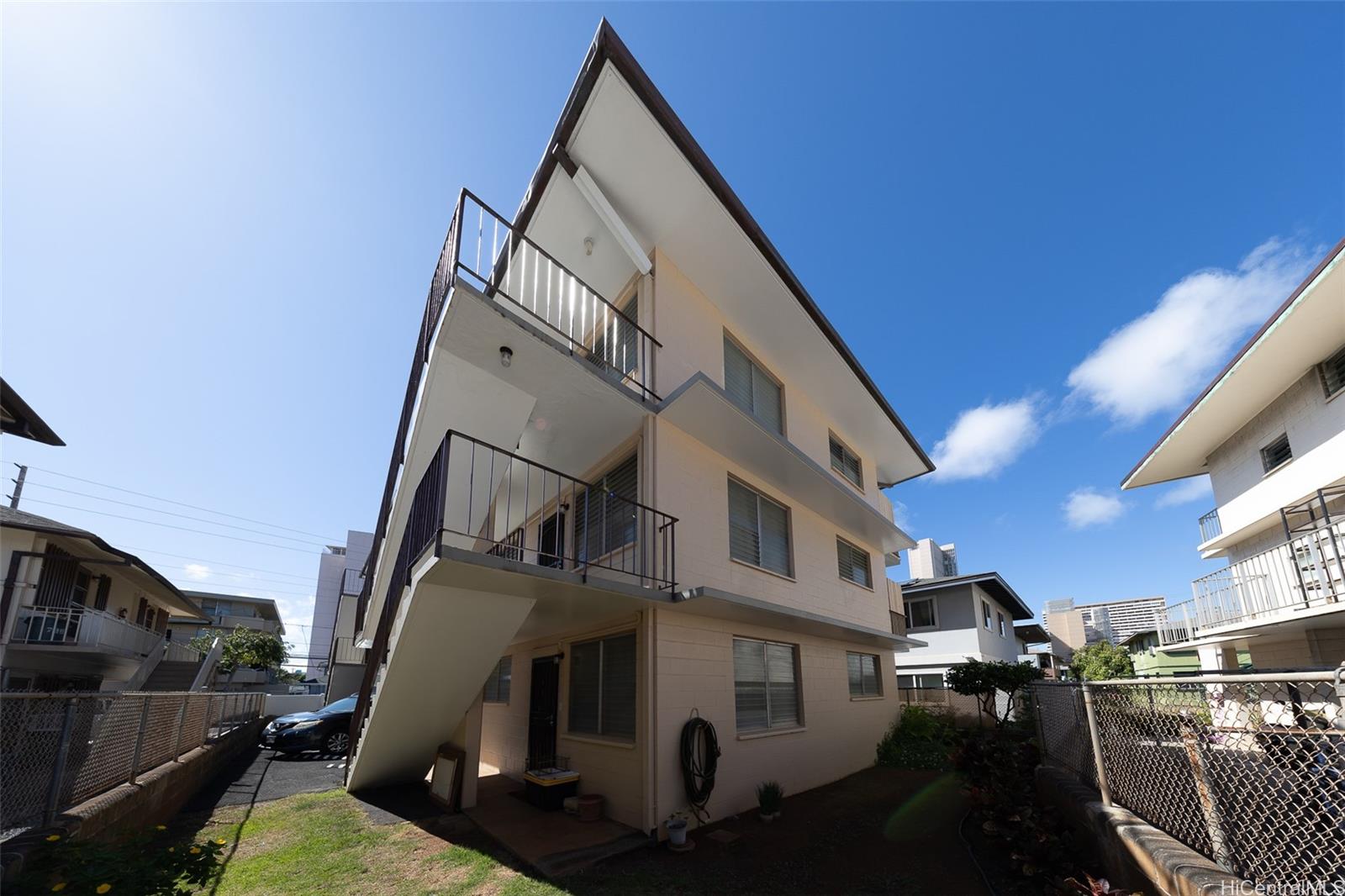 722 University Ave Honolulu Oahu commercial real estate photo6 of 25