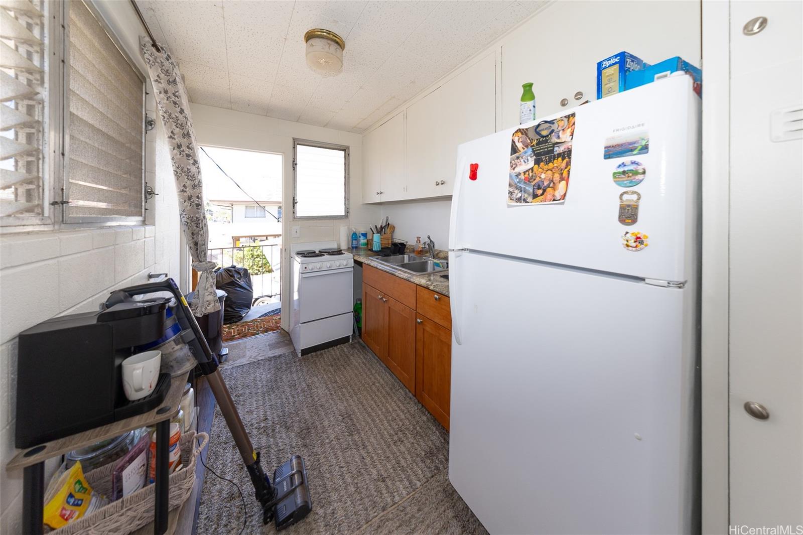 722 University Ave Honolulu Oahu commercial real estate photo9 of 25
