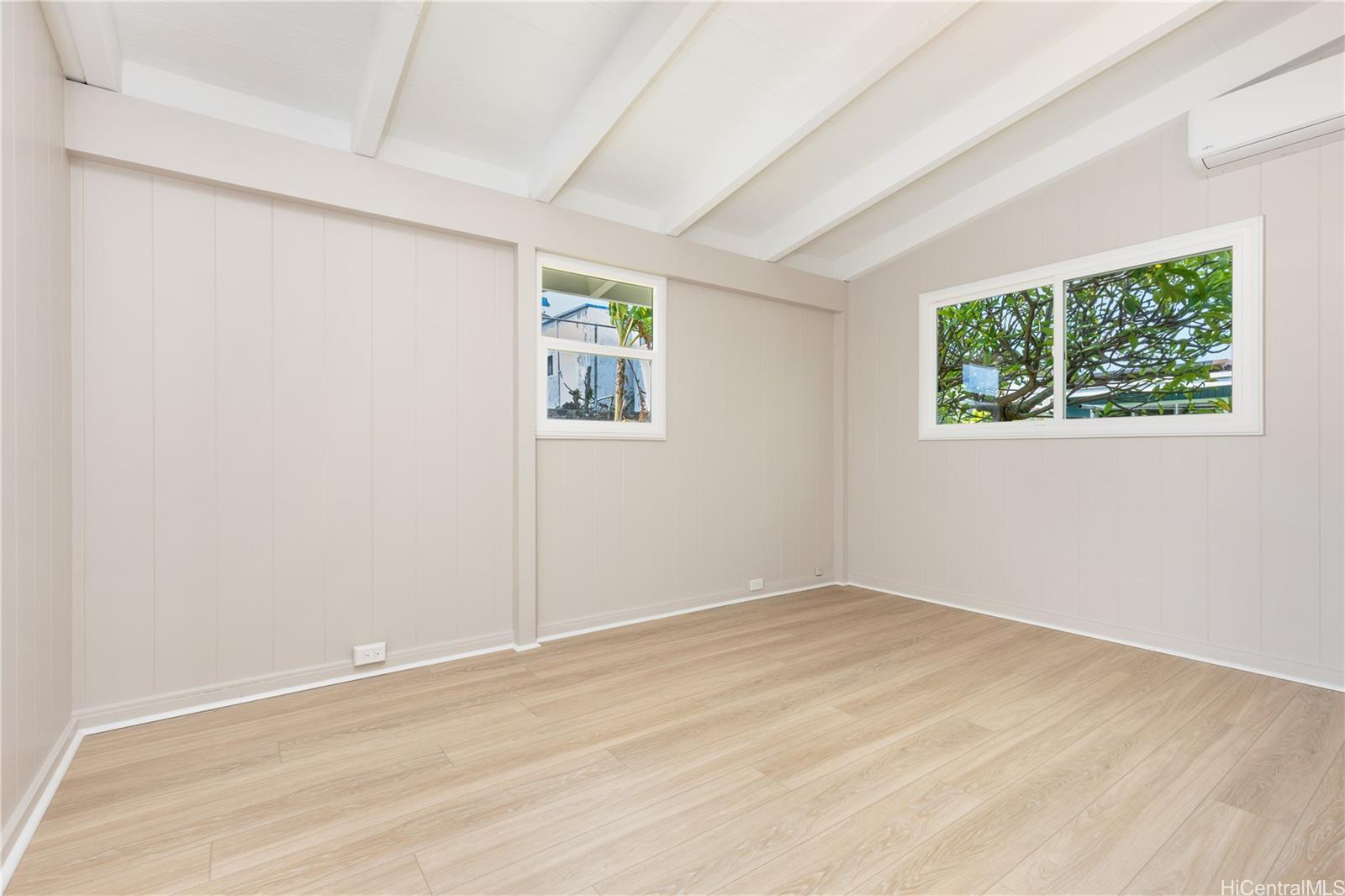 7227  Pikoni Place Koko Head Terrace, Hawaii Kai home - photo 14 of 25