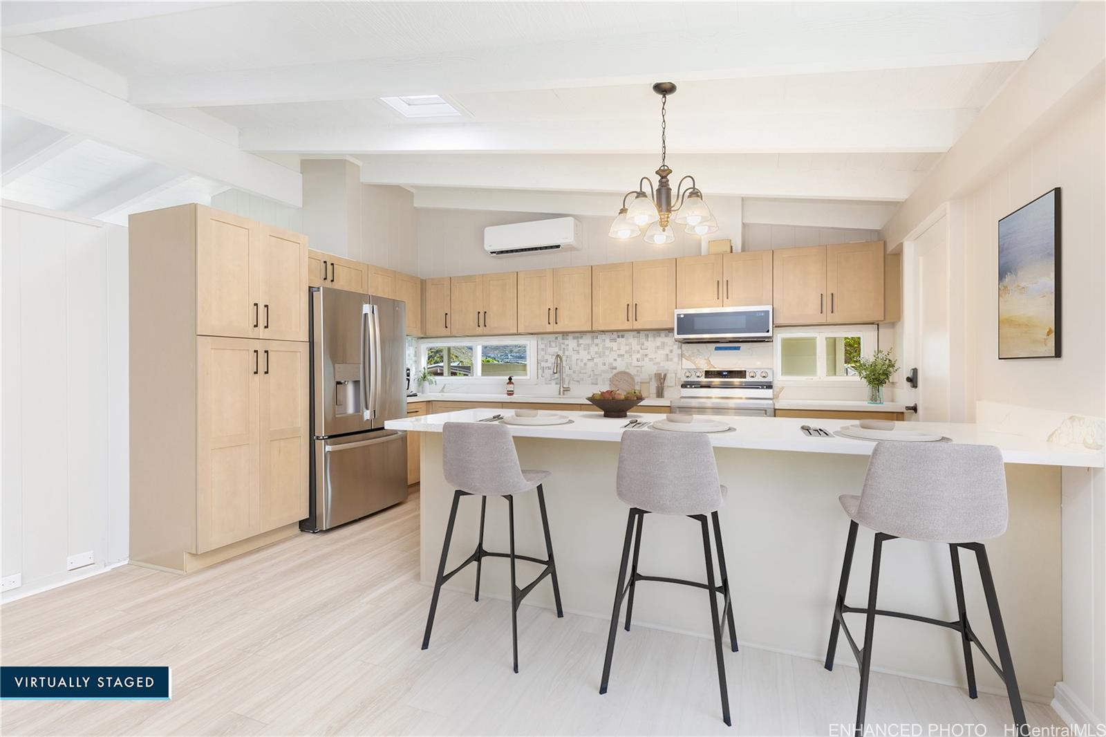 7227  Pikoni Place Koko Head Terrace, Hawaii Kai home - photo 5 of 25