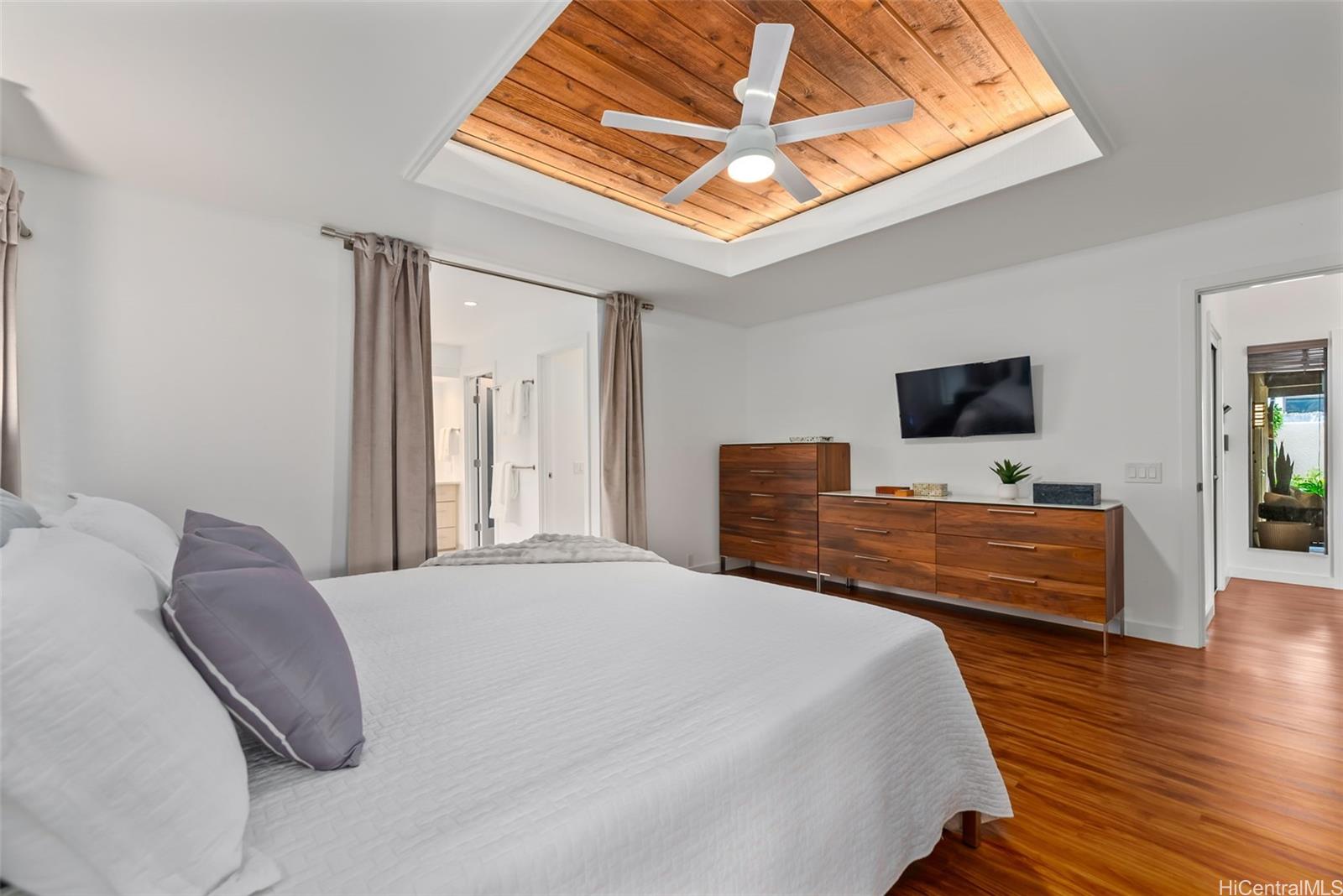 7228  Onohi Street Anchorage, Hawaii Kai home - photo 14 of 25