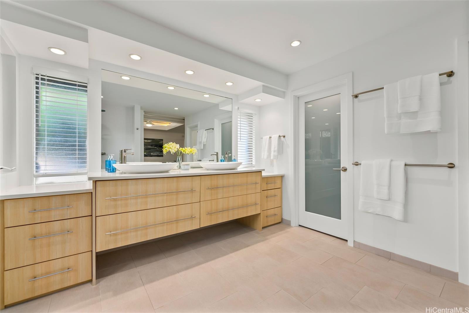 7228  Onohi Street Anchorage, Hawaii Kai home - photo 16 of 25