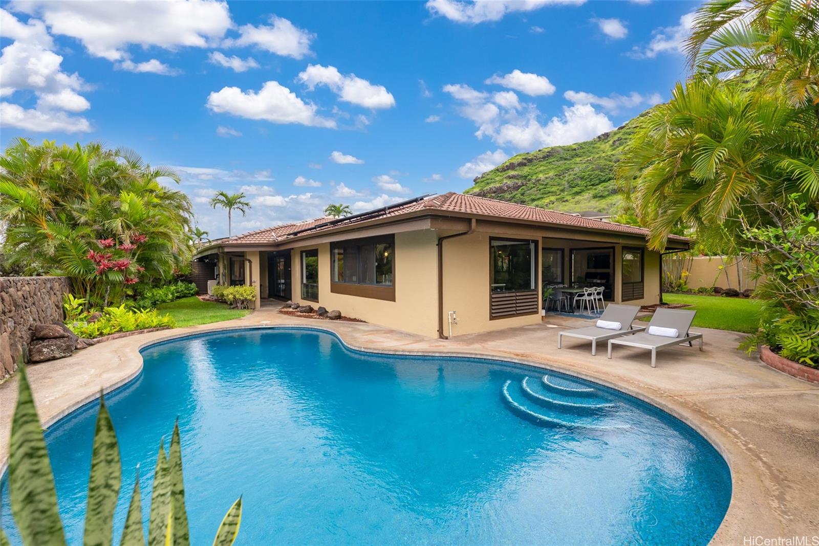 7228  Onohi Street Anchorage, Hawaii Kai home - photo 23 of 25