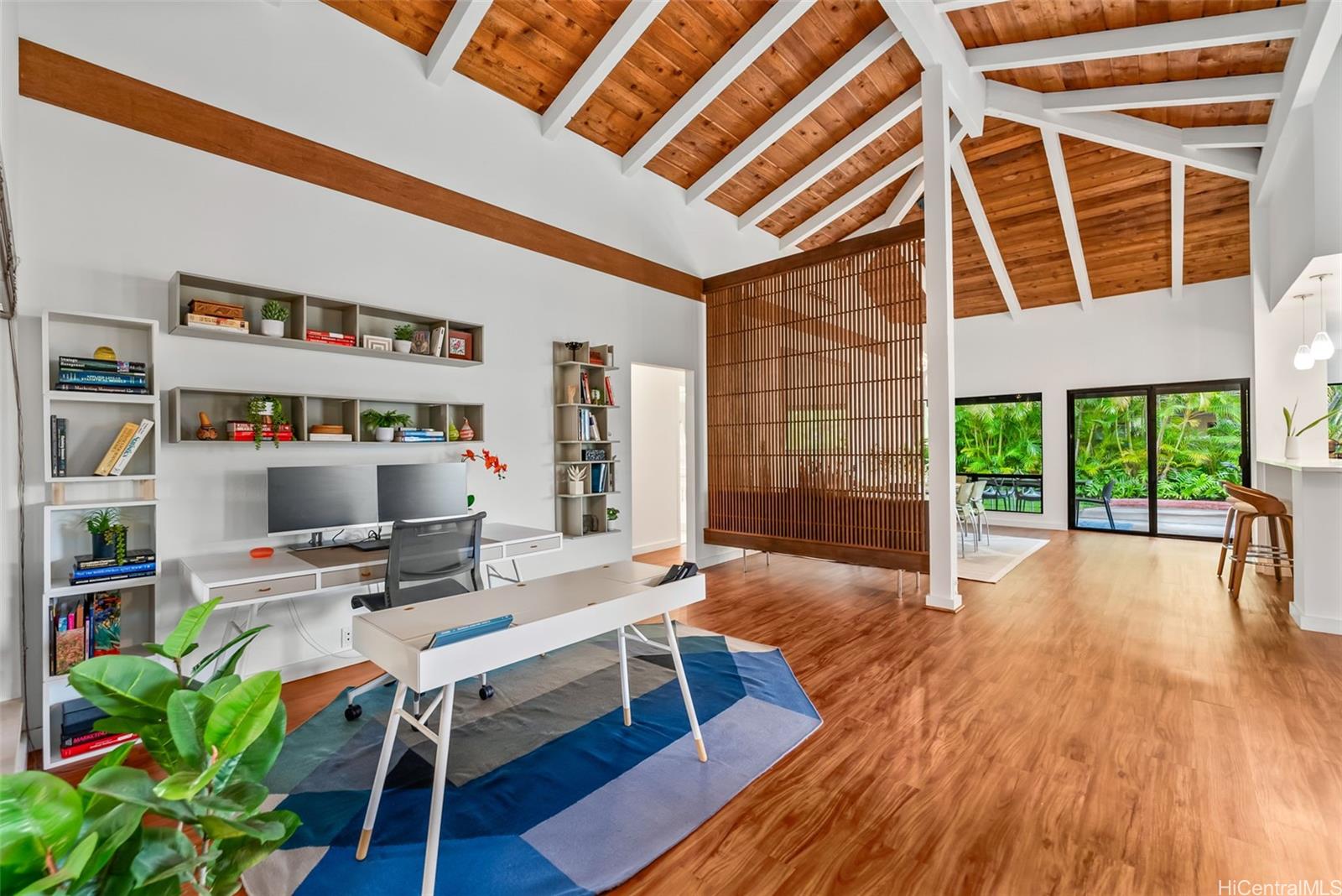 7228  Onohi Street Anchorage, Hawaii Kai home - photo 6 of 25