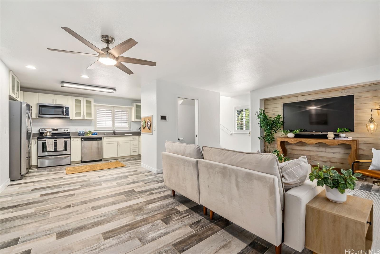 7232 Hawaii Kai Drive townhouse # A, Honolulu, Hawaii - photo 5 of 25
