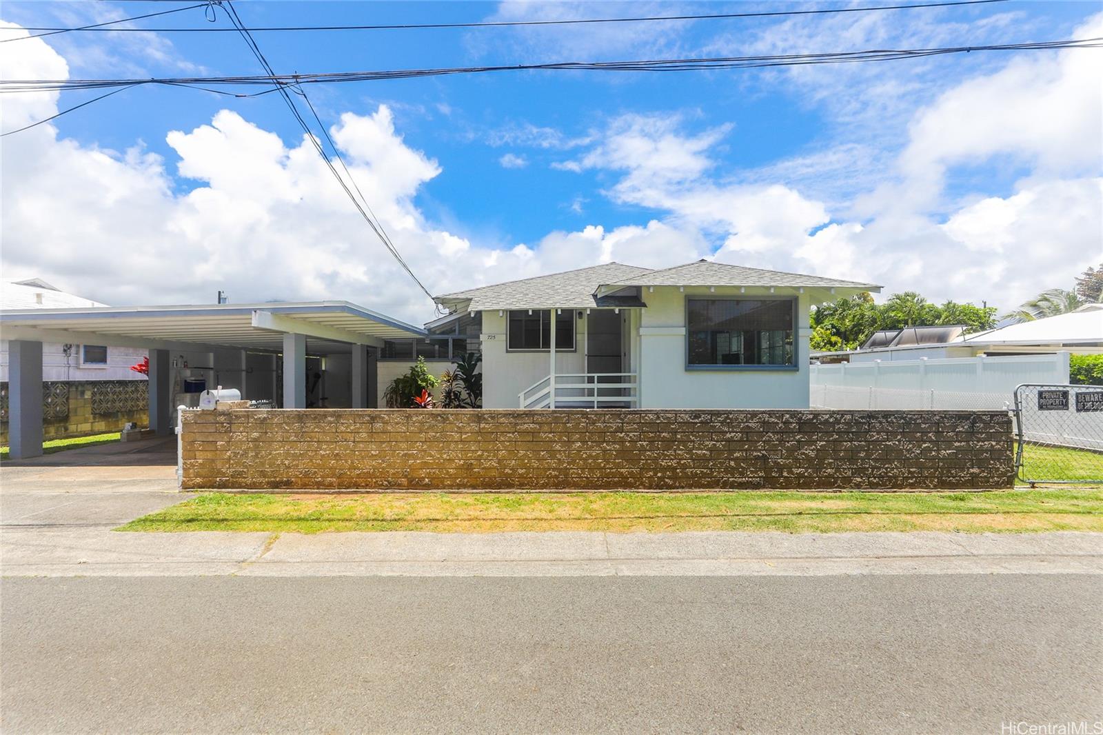 725  Kalolina Place Coconut Grove, Kailua home - photo 2 of 25