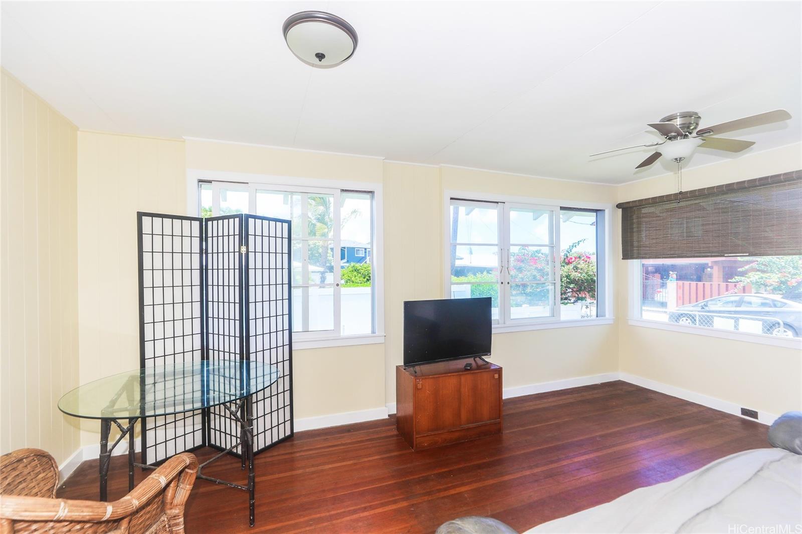 725  Kalolina Place Coconut Grove, Kailua home - photo 3 of 25